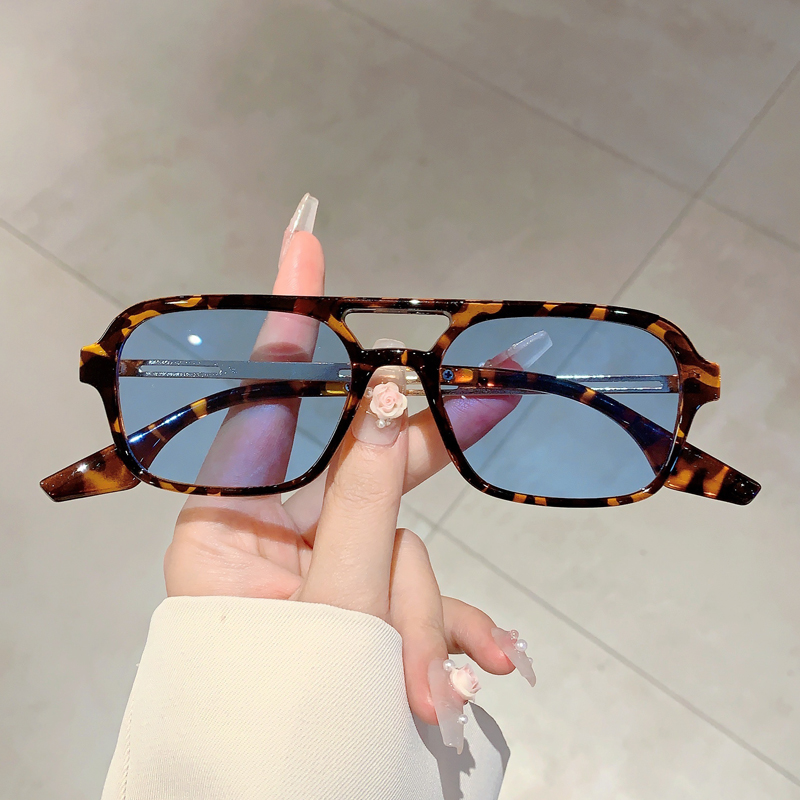 Trendy Women Double Beam Sungl - Designer Sunglasses recension och pris